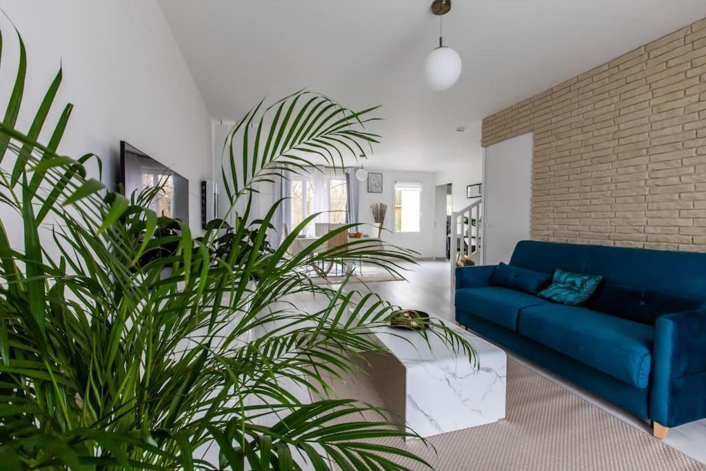 Forest Chic : Maison San Marina Apartment Parmain Luaran gambar